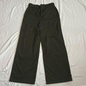 Ardene work wear cargo wide leg pants size  9 army green